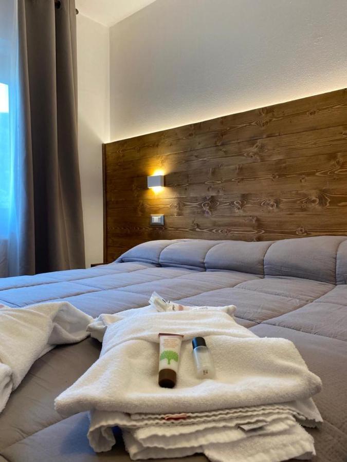 Albergo Quai Monno Exteriör bild